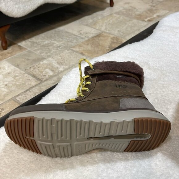 UGG Eliasson Men's Snow Boot - Picture 7 of 8